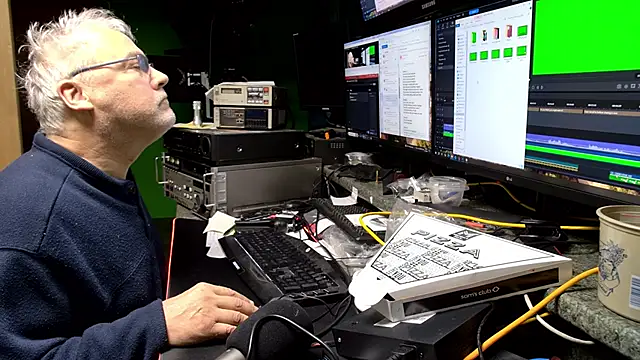 ButtCrackShowing-OOPS online show from 03/23/26, 06:30