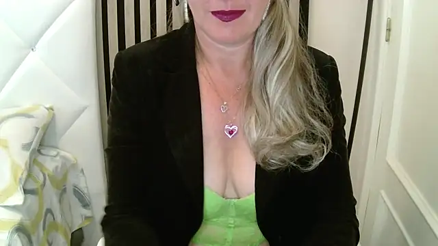 xxNoeliaxx online show from 04/02/26, 07:15