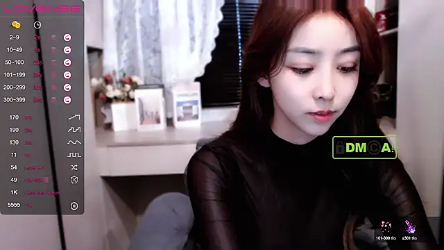 uhahyuhxjnuiaywdqy online show from 12/20/24, 07:33