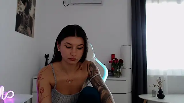 Simply the best online show from 10/21/25, 01:21