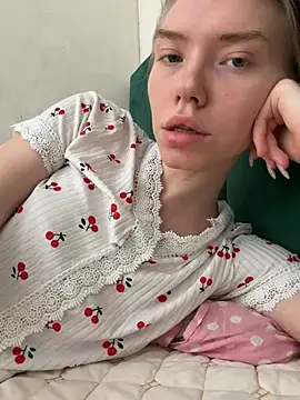 Snapshot of Lisaaa_Alisa chatting on 06/01/26, 04:45 Lisaaa Alisa online show from 06/01/26, 04:45