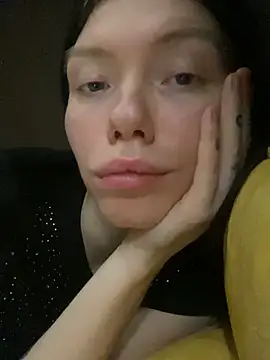 Lisaaa Alisa online show from 12/18/25, 02:10