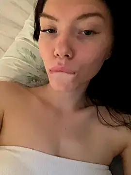 Lisaaa Alisa online show from 09/10/25, 04:00