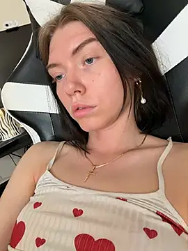 Lisaaa Alisa online show from 04/16/26, 04:46