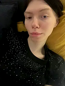 Lisaaa Alisa online show from 12/20/25, 09:01