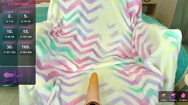 Snapshot of oliviiaa chatting on 07/14/26, 12:21 oliviiaa online show from 07/14/26, 12:21