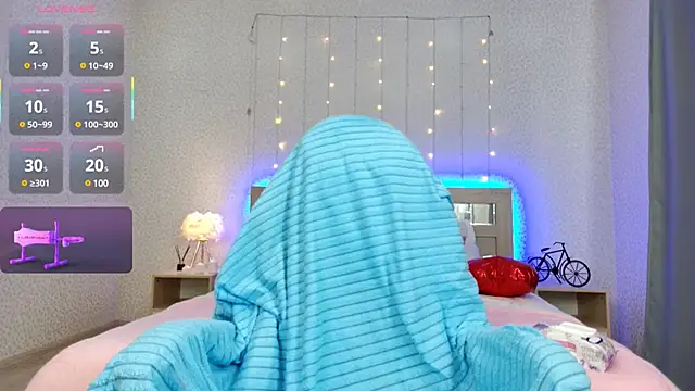 oliviiaa online show from 03/12/25, 02:20