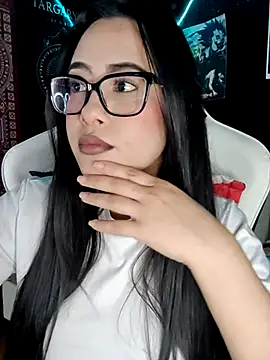 Janna mnt online show from 12/17/25, 04:50