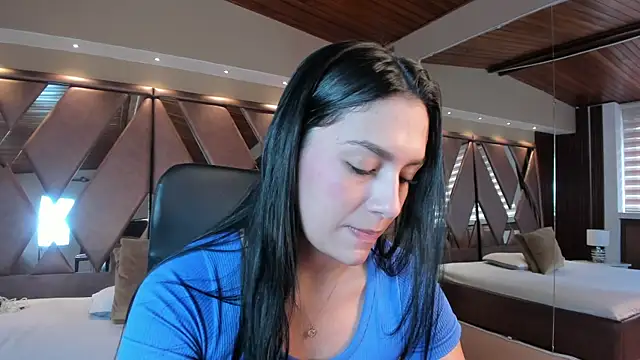 carina rossi online show from 10/29/25, 12:37