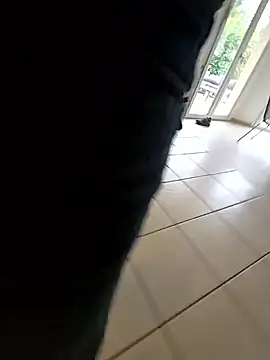 Snapshot of Lorent6969 chatting on 12/15/25, 02:01 Lorent6969 online show from 12/15/25, 02:01