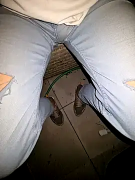 Snapshot of Lorent6969 chatting on 10/15/25, 06:27 Lorent6969 online show from 10/15/25, 06:27