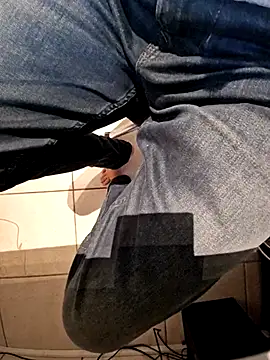 Snapshot of Lorent6969 chatting on 10/24/25, 10:03 Lorent6969 online show from 10/24/25, 10:03