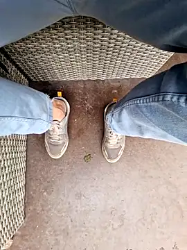 Snapshot of Lorent6969 chatting on 10/16/25, 03:20 Lorent6969 online show from 10/16/25, 03:20