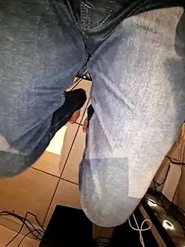 Snapshot of Lorent6969 chatting on 11/08/25, 04:38 Lorent6969 online show from 11/08/25, 04:38