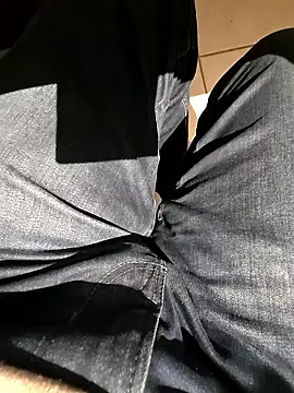 Snapshot of Lorent6969 chatting on 12/18/25, 01:15 Lorent6969 online show from 12/18/25, 01:15