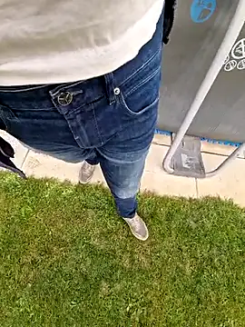 Snapshot of Lorent6969 chatting on 10/19/25, 07:55 Lorent6969 online show from 10/19/25, 07:55