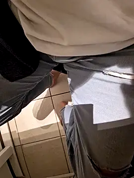 Snapshot of Lorent6969 chatting on 10/14/25, 04:02 Lorent6969 online show from 10/14/25, 04:02