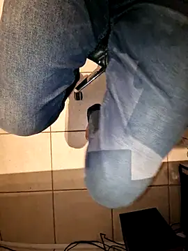 Snapshot of Lorent6969 chatting on 11/12/25, 05:22 Lorent6969 online show from 11/12/25, 05:22