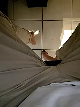 Snapshot of Lorent6969 chatting on 10/06/25, 08:26 Lorent6969 online show from 10/06/25, 08:26