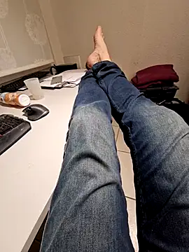 Snapshot of Lorent6969 chatting on 12/13/25, 08:26 Lorent6969 online show from 12/13/25, 08:26