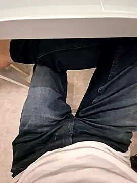 Snapshot of Lorent6969 chatting on 10/25/25, 08:20 Lorent6969 online show from 10/25/25, 08:20