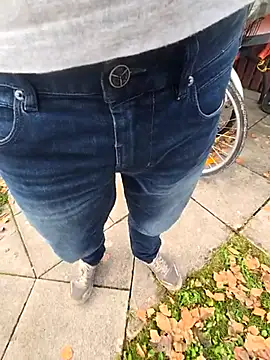 Snapshot of Lorent6969 chatting on 10/31/25, 08:00 Lorent6969 online show from 10/31/25, 08:00