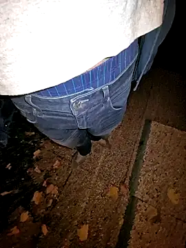 Snapshot of Lorent6969 chatting on 11/13/25, 05:11 Lorent6969 online show from 11/13/25, 05:11