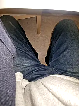 Snapshot of Lorent6969 chatting on 10/28/25, 05:08 Lorent6969 online show from 10/28/25, 05:08