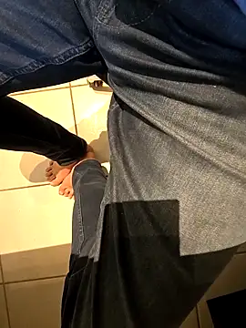 Snapshot of Lorent6969 chatting on 11/10/25, 11:59 Lorent6969 online show from 11/10/25, 11:59