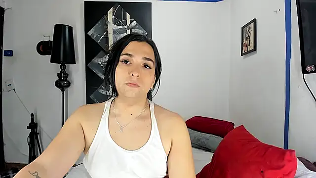 Snapshot of SARAMISHA chatting on 04/21/26, 12:34 SARAMISHA online show from 04/21/26, 12:34