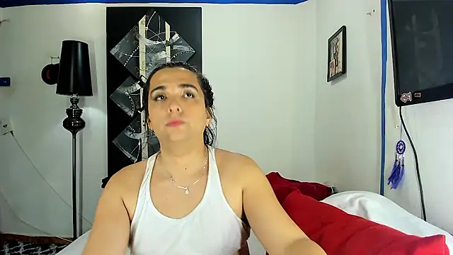 Snapshot of SARAMISHA chatting on 04/17/26, 10:34 SARAMISHA online show from 04/17/26, 10:34