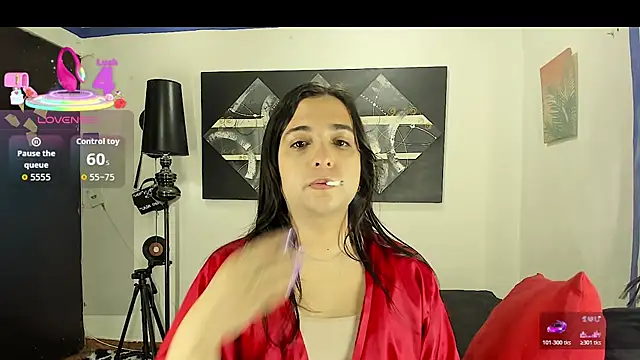 SARAMISHA online show from 12/18/25, 04:55