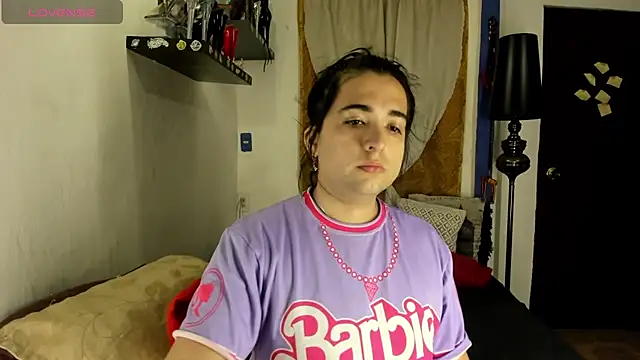 SARAMISHA online show from 11/01/25, 04:01