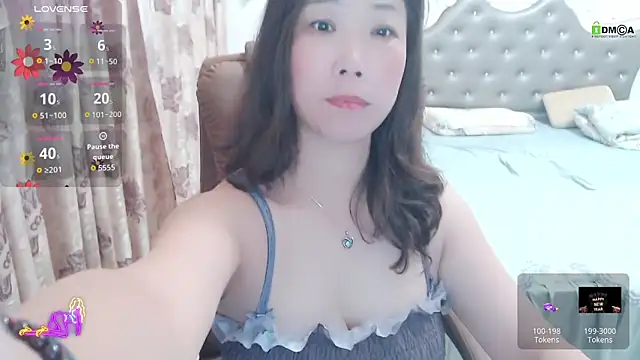 Snapshot of -Shirleyni_ chatting on 04/17/26, 02:14 -Shirleyni online show from 04/17/26, 02:14