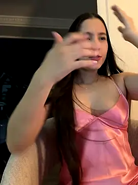 LittleDoll    online show from 11/05/25, 11:30