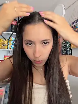 LittleDoll    online show from 03/21/26, 12:31