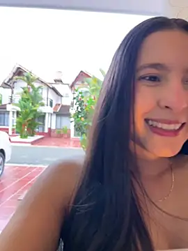 LittleDoll    online show from 11/04/25, 10:24