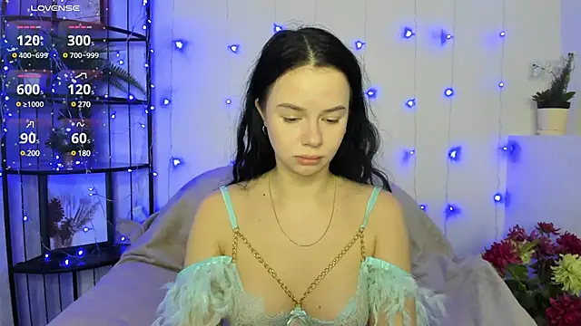 Lori  Hell online show from 02/11/25, 02:46