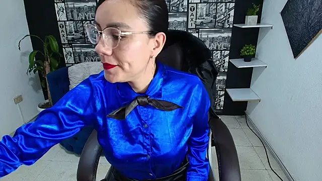 Agata-Moon online show from 10/31/25, 01:30