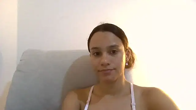 Snapshot of SamanthaWatson chatting on 06/27/26, 02:39 SamanthaWatson online show from 06/27/26, 02:39