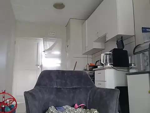 officialkhakes za online show from 02/22/26, 07:55