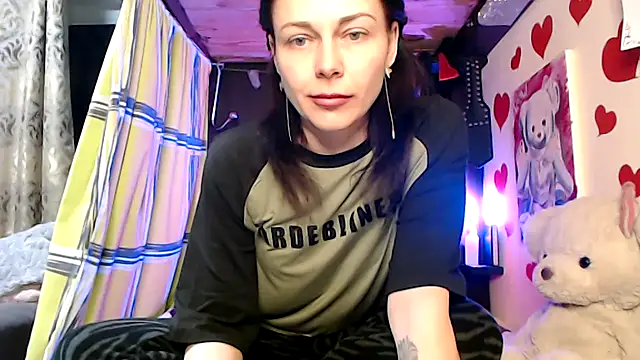 HarleyQuinn 69 online show from 03/03/25, 08:00