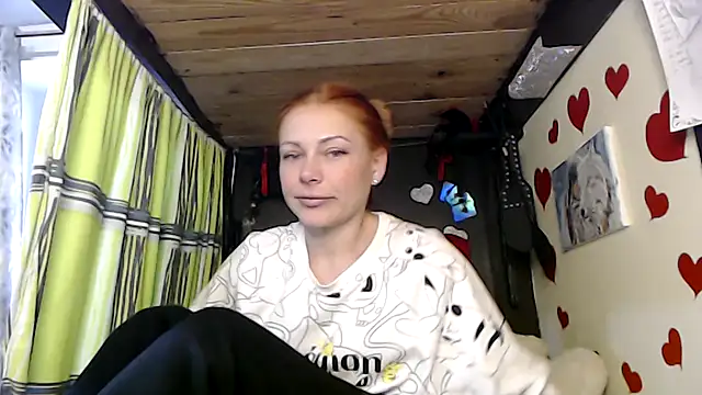 HarleyQuinn 69 online show from 09/29/25, 09:05