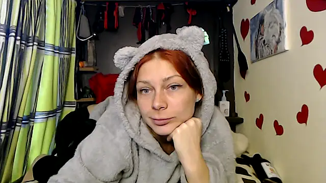 HarleyQuinn 69 online show from 10/23/25, 11:42