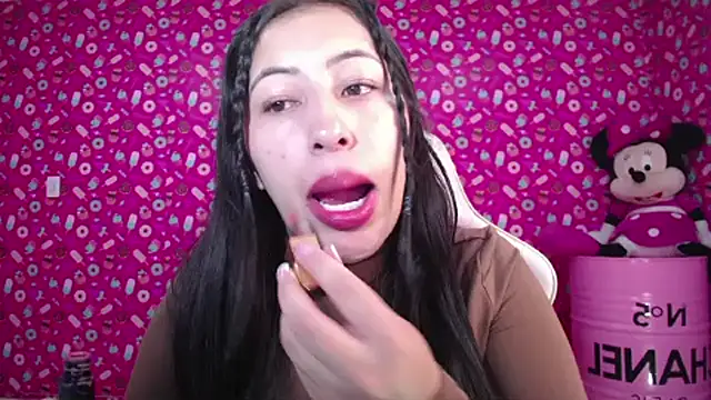 Snapshot of nerak_1a_ chatting on 03/10/25, 04:03 nerak 1a online show from 03/10/25, 04:03