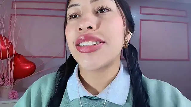 Snapshot of nerak_1a_ chatting on 03/18/25, 04:39 nerak 1a online show from 03/18/25, 04:39