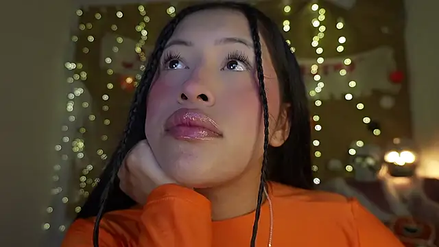 Snapshot of nerak_1a_ chatting on 10/31/25, 05:31 nerak 1a online show from 10/31/25, 05:31