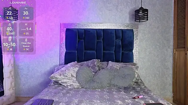 Snapshot of ashley_brend chatting on 03/08/25, 10:13 ashley brend online show from 03/08/25, 10:13