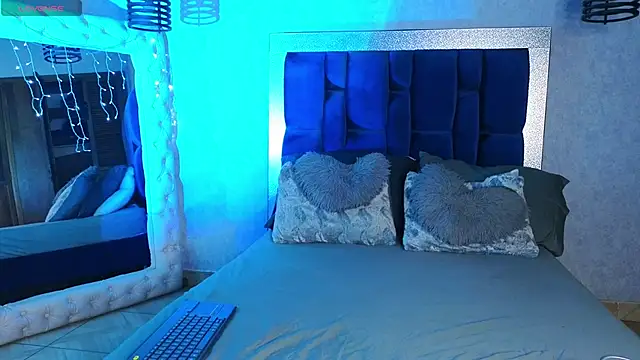 Snapshot of ashley_brend chatting on 09/13/25, 09:26 ashley brend online show from 09/13/25, 09:26