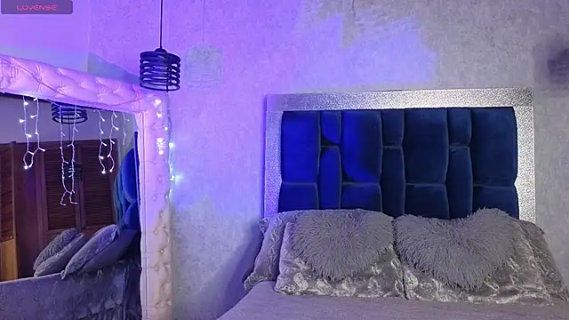 Snapshot of ashley_brend chatting on 10/04/25, 09:38 ashley brend online show from 10/04/25, 09:38